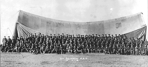Personnel of 211 Squadron RAF 13 November 1918